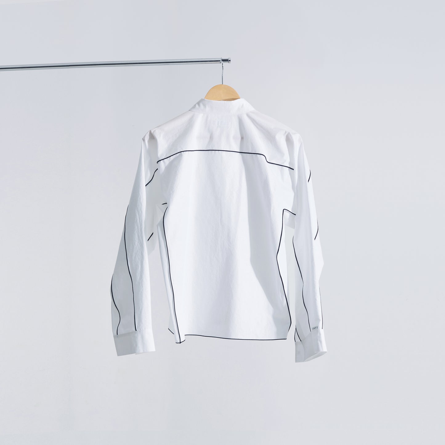 ANG EX-HINGE CROPPED SHIRTS