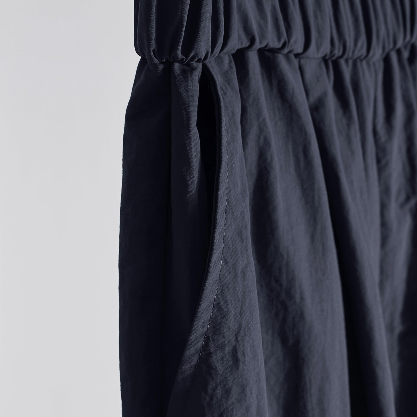OCT-PRISM HEM BALLOON PANTS