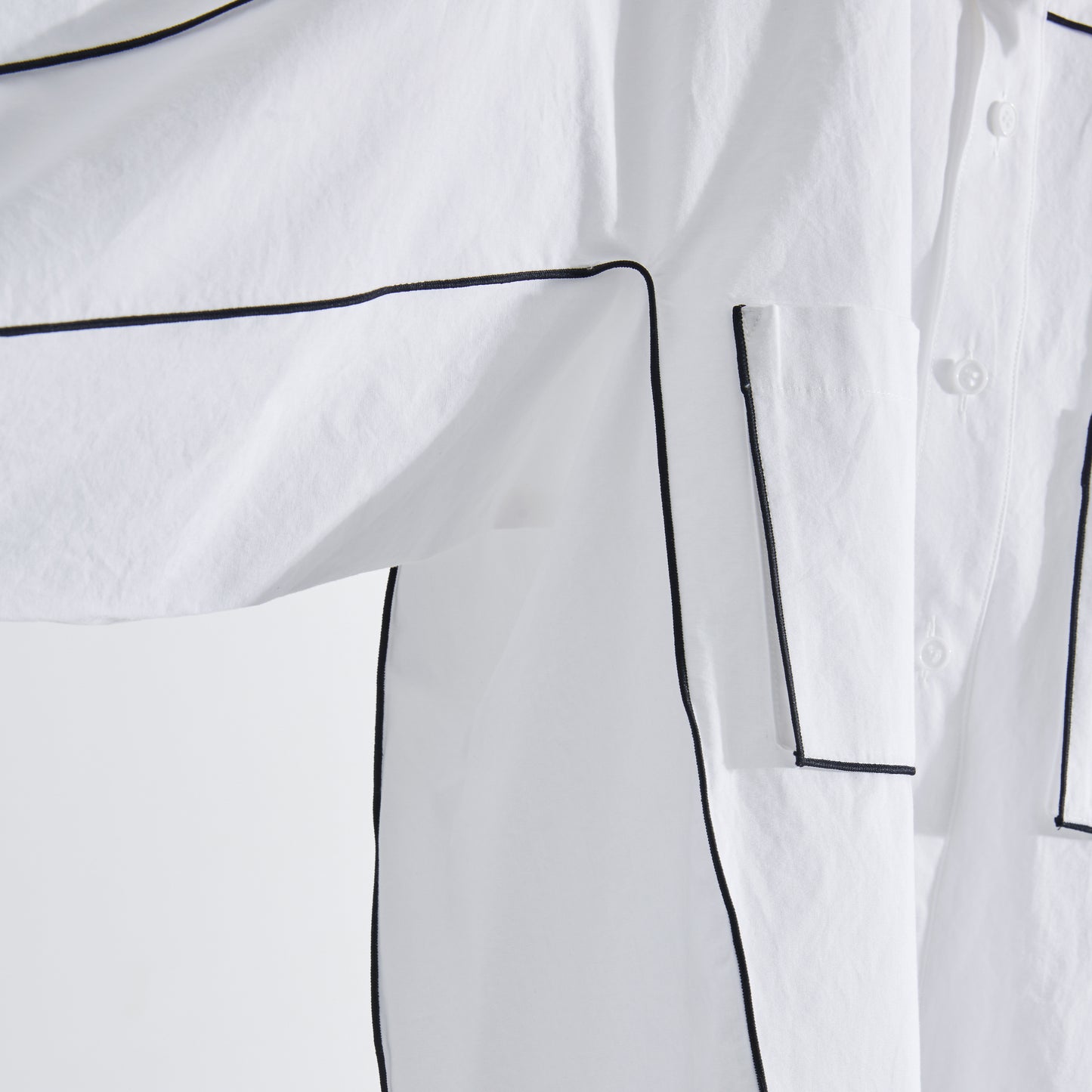 ANG EX-HINGE CROPPED SHIRTS