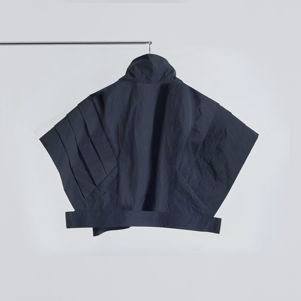EXT SHOULDER FULL-ZIP VEST